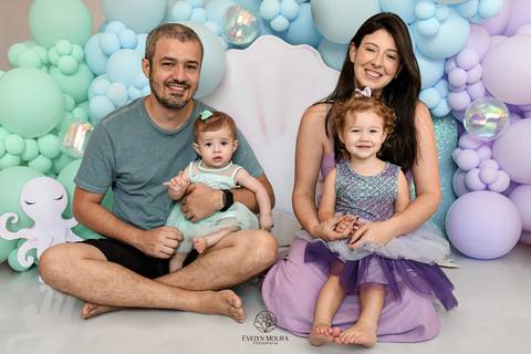 Ensaio de Acompanhamento de bebê. Evelyn Moura Fotografia. Fotógrafa em Niterói, Rio de Janeiro. Newborn. Festa infantil - Smash the cake - Smash the fruit - bebê - ensaio de 1 ano - viral - disney - festa de aniversário - volta ao sol '