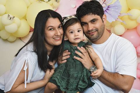 Ensaio de Acompanhamento de bebê. Evelyn Moura Fotografia. Fotógrafa em Niterói, Rio de Janeiro. Newborn. Festa infantil - Smash the cake - Smash the fruit - bebê - ensaio de 1 ano - viral - disney - festa de aniversário - jardim encantado - floresta '