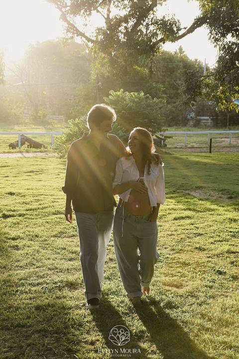 Ensaio Lifestyle Gestante - Ensaio Gestante Estúdio - Niterói, Rio de Janeiro - Evelyn Moura Fotografia - Ensaio de Gestante - Gestante - Newborn - Ensaio em casa - Doce gestar - cavalo - fazenda - parto - maternidade - ensaio externo em Vitória ES'