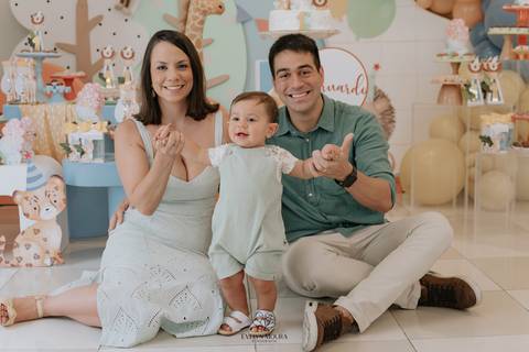 Festa Infantil - Evelyn Moura Fotografia - Fotografia em Niterói, Rio de Janeiro - casa de festa - decoração - decoração de festa - festa colorida- docinhos - bolo - criança - crianças - festa linda - tema safari- casa de festa '