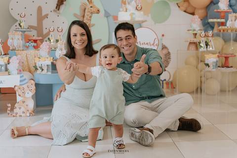 Festa Infantil - Evelyn Moura Fotografia - Fotografia em Niterói, Rio de Janeiro - casa de festa - decoração - decoração de festa - festa colorida- docinhos - bolo - criança - crianças - festa linda - tema safari- casa de festa '