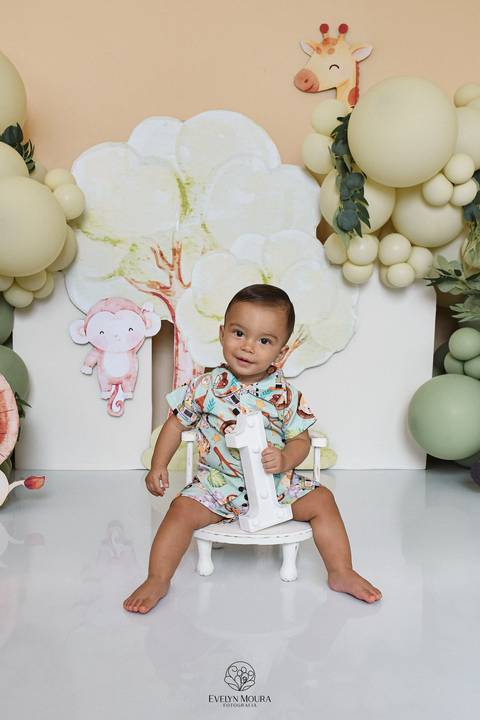 Ensaio de Acompanhamento de bebê. Evelyn Moura Fotografia. Fotógrafa em Niterói, Rio de Janeiro. Newborn. Festa infantil - Smash the cake - Smash the fruit - bebê - ensaio de 1 ano - viral - disney - festa de aniversário - safari'