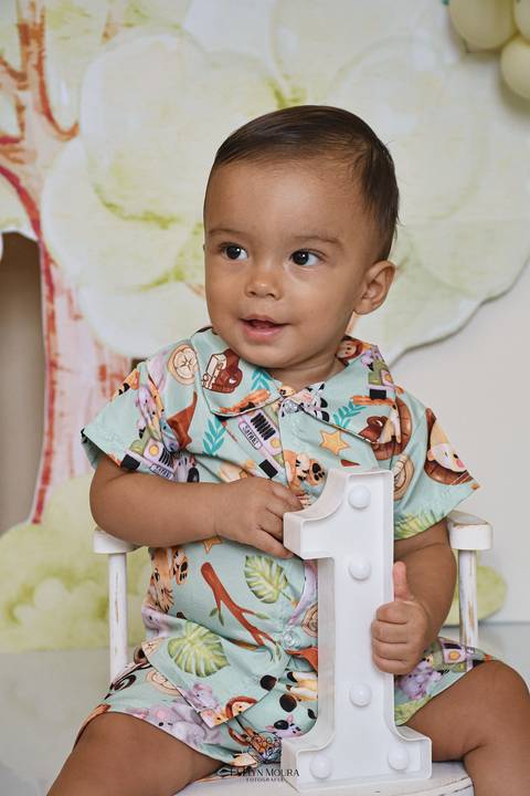 Ensaio de Acompanhamento de bebê. Evelyn Moura Fotografia. Fotógrafa em Niterói, Rio de Janeiro. Newborn. Festa infantil - Smash the cake - Smash the fruit - bebê - ensaio de 1 ano - viral - disney - festa de aniversário - safari'