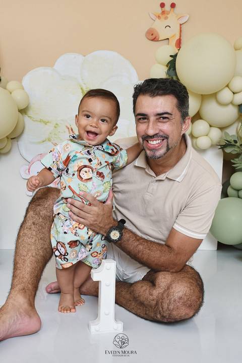 Ensaio de Acompanhamento de bebê. Evelyn Moura Fotografia. Fotógrafa em Niterói, Rio de Janeiro. Newborn. Festa infantil - Smash the cake - Smash the fruit - bebê - ensaio de 1 ano - viral - disney - festa de aniversário - safari'