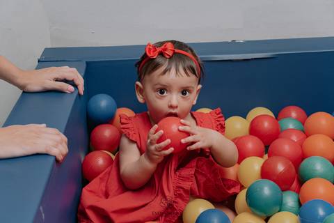 Festa Infantil - Evelyn Moura Fotografia - Fotografia em Niterói, Rio de Janeiro - casa de festa - decoração - decoração de festa - festa colorida- docinhos - bolo - criança - crianças - festa linda - tema safari- casa de festa '