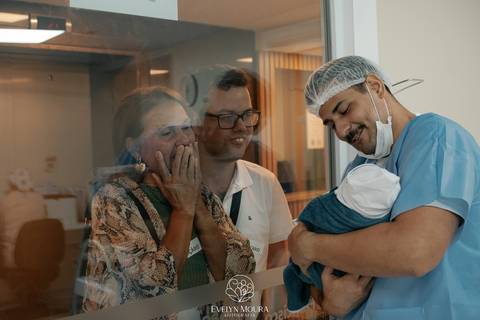 Fotografia de Parto - Newborn - Evelyn Moura Fotografia em Niterói, Rio de Janeiro - ensaio infantil - newborn de recém nascido - partos - parto em niteroi - registro de parto - maternidade são francisco - doce nascer - parto humanizado - andrea barbosa '
