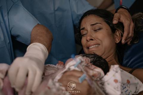 Fotografia de Parto - Newborn - Evelyn Moura Fotografia em Niterói, Rio de Janeiro - ensaio infantil - newborn de recém nascido - partos - parto em niteroi - registro de parto - maternidade são francisco - parto normal - parto humanizado - andrea barbosa '
