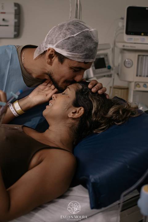 Fotografia de Parto - Newborn - Evelyn Moura Fotografia em Niterói, Rio de Janeiro - ensaio infantil - newborn de recém nascido - partos - parto em niteroi - registro de parto - maternidade são francisco - parto normal - parto humanizado - andrea barbosa '