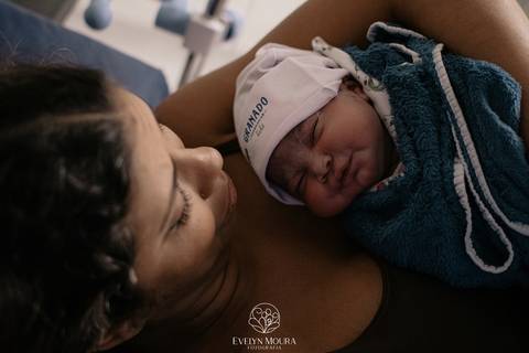 Fotografia de Parto - Newborn - Evelyn Moura Fotografia em Niterói, Rio de Janeiro - ensaio infantil - newborn de recém nascido - partos - parto em niteroi - registro de parto - maternidade são francisco - parto normal - parto humanizado - andrea barbosa '