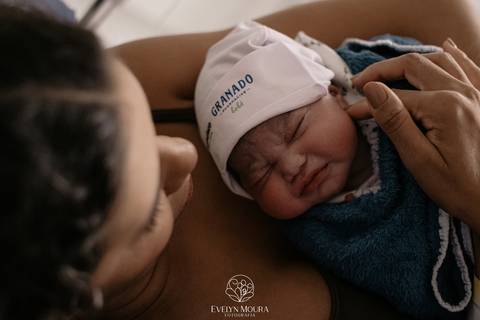 Fotografia de Parto - Newborn - Evelyn Moura Fotografia em Niterói, Rio de Janeiro - ensaio infantil - newborn de recém nascido - partos - parto em niteroi - registro de parto - maternidade são francisco - parto normal - parto humanizado - andrea barbosa '