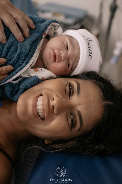 Fotografia de Parto - Newborn - Evelyn Moura Fotografia em Niterói, Rio de Janeiro - ensaio infantil - newborn de recém nascido - partos - parto em niteroi - registro de parto - maternidade são francisco - parto normal - parto humanizado - andrea barbosa '