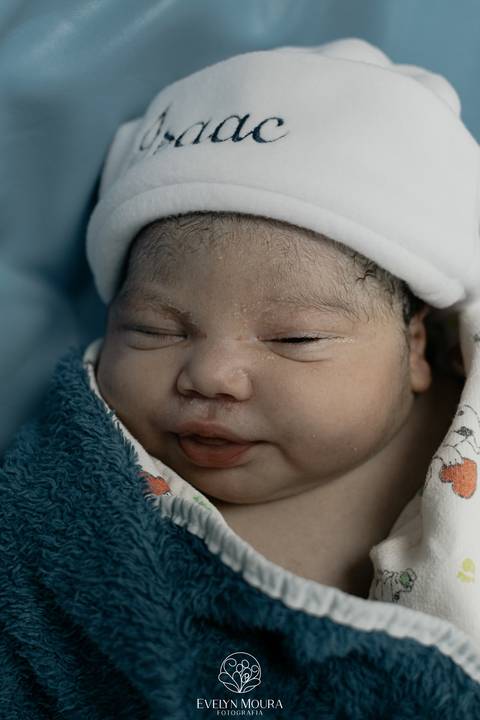 Fotografia de Parto - Newborn - Evelyn Moura Fotografia em Niterói, Rio de Janeiro - ensaio infantil - newborn de recém nascido - partos - parto em niteroi - registro de parto - maternidade são francisco - parto normal - parto humanizado - andrea barbosa '