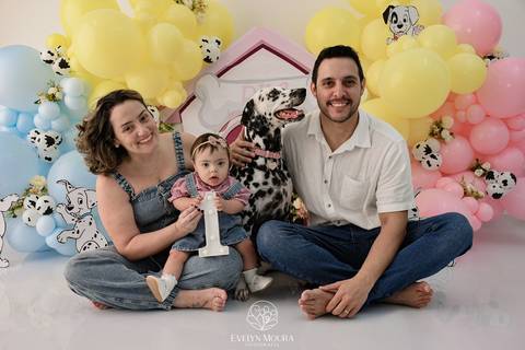 Ensaio de Acompanhamento de bebê. Evelyn Moura Fotografia. Fotógrafa em Niterói, Rio de Janeiro. Newborn. Festa infantil - Smash the cake - Smash the fruit - bebê - ensaio de 1 ano - viral - disney - festa de aniversário - jardim encantado - floresta '