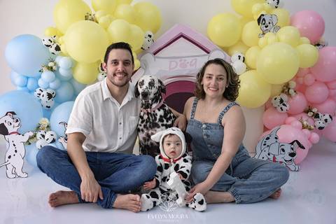 Ensaio de Acompanhamento de bebê. Evelyn Moura Fotografia. Fotógrafa em Niterói, Rio de Janeiro. Newborn. Festa infantil - Smash the cake - Smash the fruit - bebê - ensaio de 1 ano - viral - disney - festa de aniversário - 101 dalmatas disney - floresta '