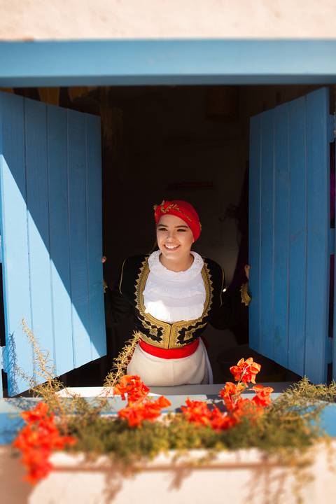 Menina grega em ensaio de 15 anos. Sessão fotográfica de 15 anos feito pelo fotógrafo Rafael Ohana em Brasília-DF'