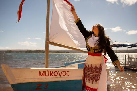 Ensaio de 15 anos com menina grega. Sessão fotográfica de 15 anos feito pelo fotógrafo Rafael Ohana em Brasília-DF'