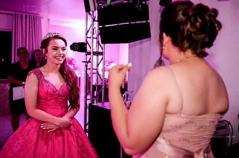 Festa de 15 anos rosa, festa de  15 anos dos sonhos, decoração rosa, princesa, festa de 15 anos fazenda rio grande e mandirituba'