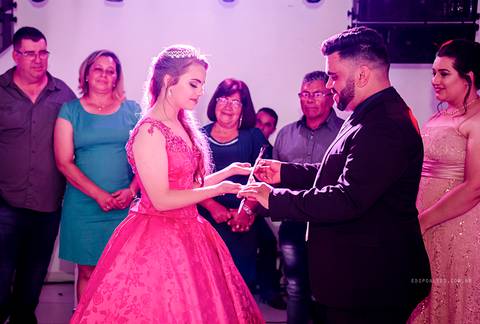 Festa de 15 anos rosa, festa de  15 anos dos sonhos, decoração rosa, princesa, festa de 15 anos fazenda rio grande e mandirituba'