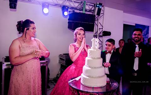 Festa de 15 anos rosa, festa de  15 anos dos sonhos, decoração rosa, princesa, festa de 15 anos fazenda rio grande e mandirituba'