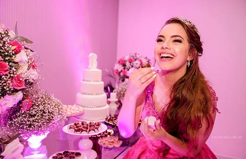 Festa de 15 anos rosa, festa de  15 anos dos sonhos, decoração rosa, princesa, festa de 15 anos fazenda rio grande e mandirituba'