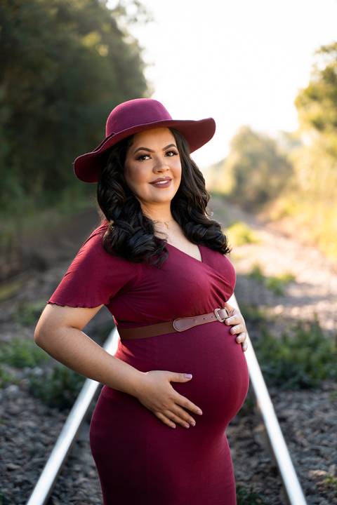 ensaio fotográfico, fotos gestante, lugares para fotos em Curitiba, figurino gestante, fotos gestante em studio, gestante em parque, gestante em curitiba, fotografo de gestante, fotografo fazenda rio grande, fotografo Curitiba, lugar para ensaio gestante'