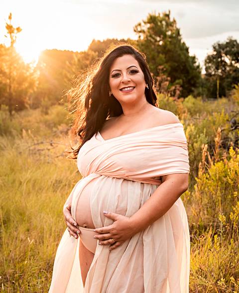 ensaio fotográfico, fotos gestante, lugares para fotos em Curitiba, figurino gestante, fotos gestante em studio, gestante em parque, gestante em curitiba, fotografo de gestante, fotografo fazenda rio grande, fotografo Curitiba, lugar para ensaio gestante'