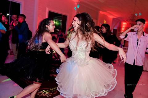 fotografo fazenda rio grande, fotos 15 anos, making off, debutante fotografo mandirituba, fotografo, festa dos sonhos, Recanto Feliz Umbara, festa de 15 anos são josé dos pinhais, festa de princesa,  festa 15 anos curitiba, fotografo curitiba, vestido 15 '