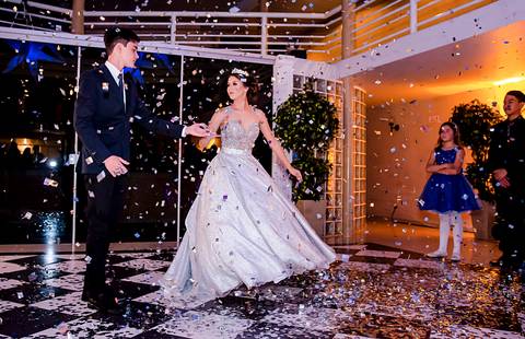 festa 15 anos, making off debutante, fotografo fazenda rio grande, fotografo mandirituba, fotografo curitiba, festa restaurante terra pampeana, debutante, princesa, 15 anos,  vestido debutante, vestido princesa.'