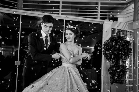 festa 15 anos, making off debutante, fotografo fazenda rio grande, fotografo mandirituba, fotografo curitiba, festa restaurante terra pampeana, debutante, princesa, 15 anos,  vestido debutante, vestido princesa.'