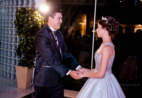 festa 15 anos, making off debutante, fotografo fazenda rio grande, fotografo mandirituba, fotografo curitiba, festa restaurante terra pampeana, debutante, princesa, 15 anos,  vestido debutante, vestido princesa.'