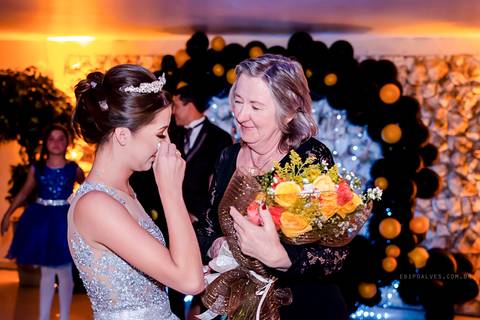 festa 15 anos, making off debutante, fotografo fazenda rio grande, fotografo mandirituba, fotografo curitiba, festa restaurante terra pampeana, debutante, princesa, 15 anos,  vestido debutante, vestido princesa.'