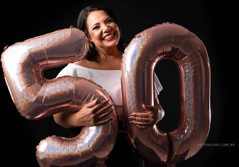 Ensaio feminino, ensaio de 50 anos, ensaio em studio, mulheres maduras, fotografo fazenda rio grande,  fotografo em curitiba, studio fotográfico em fazenda rio grande, studio fotográfico.'