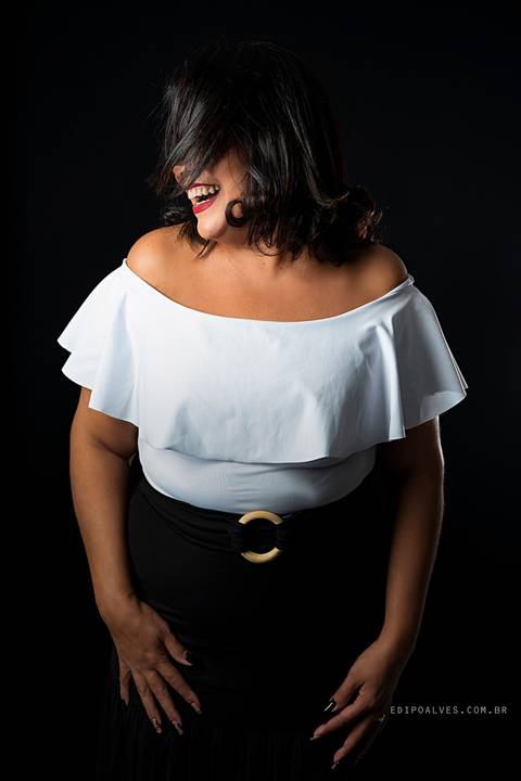 Ensaio feminino, ensaio de 50 anos, ensaio em studio, mulheres maduras, fotografo fazenda rio grande,  fotografo em curitiba, studio fotográfico em fazenda rio grande, studio fotográfico.'