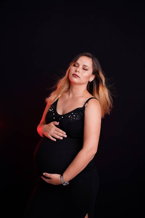 lugares para fotos em Curitiba, ideias para fot book gestante, ensaio gestante, fotografo fazenda rio grande, estudio fotografico fazenda rio grande, studio fotografico, fotos gestante em studio, fotos gestante, new born, Book gestante fazenda rio grande'