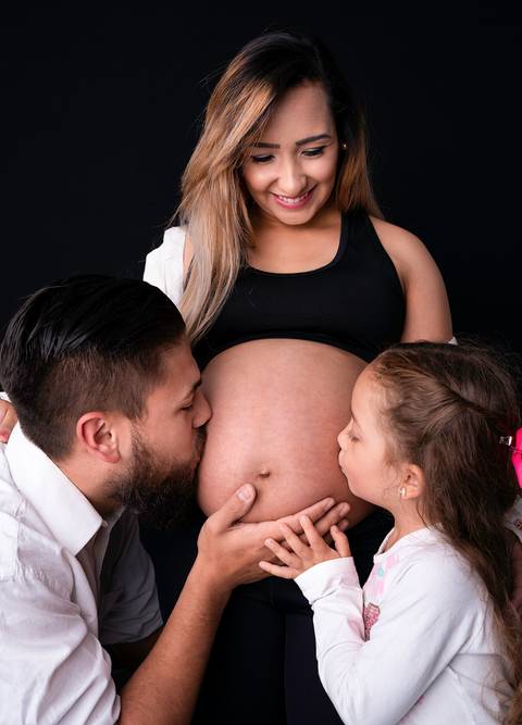 lugares para fotos em Curitiba, ideias para fot, book gestante, ensaio gestante, fotografo fazenda rio grande, estudio fotografico fazenda rio grande, studio fotografico, fotos gestante em studio, fotos gestante, new born, Book gestante fazenda rio grande'