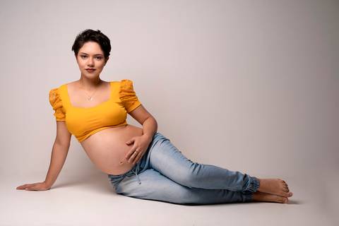 ensaio fotográfico, fotos gestante, lugares para fotos em Curitiba, figurino gestante, fotos gestante em studio, gestante em parque, gestante em curitiba, fotografo de gestante, fotografo fazenda rio grande, fotografo Curitiba, lugar para ensaio gestante'