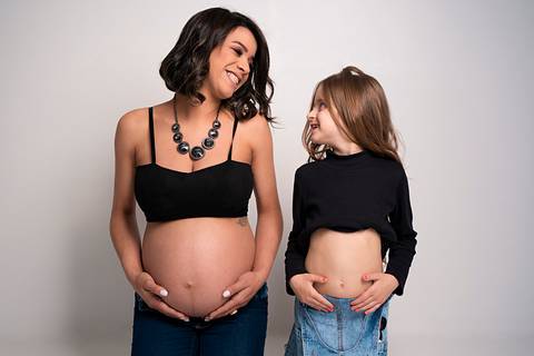 lugares para fotos em Curitiba, ideias para fot, book gestante, ensaio gestante, fotografo fazenda rio grande, estudio fotografico fazenda rio grande, studio fotografico, fotos gestante em studio, fotos gestante, new born, Book gestante fazenda rio grande'