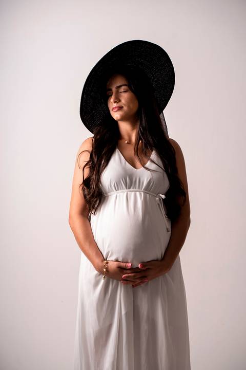 ensaio fotográfico, fotos gestante, lugares para fotos em Curitiba, figurino gestante, fotos gestante em studio, gestante em parque, gestante em curitiba, fotografo de gestante, fotografo fazenda rio grande, fotografo Curitiba, lugar para ensaio gestante'