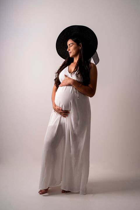 ensaio fotográfico, fotos gestante, lugares para fotos em Curitiba, figurino gestante, fotos gestante em studio, gestante em parque, gestante em curitiba, fotografo de gestante, fotografo fazenda rio grande, fotografo Curitiba, lugar para ensaio gestante'