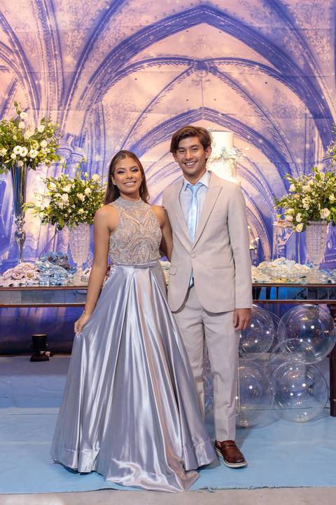 Agora ela e o seu irmão, e são lindos né?'