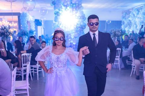 Pronto, tudo seguiu os protocolos, agora o seu segurança, esta fazendo a escolta até a discoteca, pois muita música boa vai rolar!'