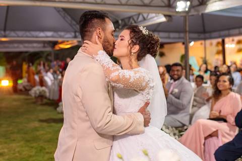 O momento mais esperado por eles, o GRANDE BEIJO!'