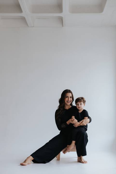 ensaio mãe e filho em estúdio'
