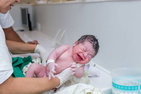 parto, nascimento, vida, baby, nené, recém nascido, pais, mãe, filho, pai, família, amigos, espera, a hora da chegada, hospital, perinatal, rio de janeiro, fotografia de amor, fotografia de família, newborn, cesár'