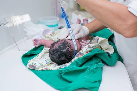 parto, nascimento, vida, baby, nené, recém nascido, pais, mãe, filho, pai, família, amigos, espera, a hora da chegada, hospital, perinatal, rio de janeiro, fotografia de amor, fotografia de família, newborn, cesár'