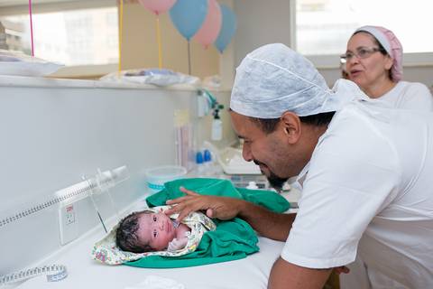 parto, nascimento, vida, baby, nené, recém nascido, pais, mãe, filho, pai, família, amigos, espera, a hora da chegada, hospital, perinatal, rio de janeiro, fotografia de amor, fotografia de família, newborn, cesár'