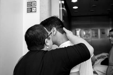 fotografia de parto, fotógrafa de parto, birth photographer, birth photography, cesarean, mãe, pai, família, amigos, casa de saúde são josé, rio de janeiro, maternidade, gestação, últimos minu'