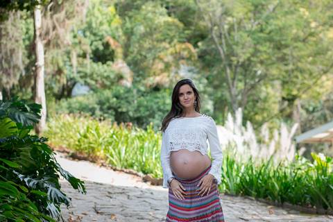 ensaio gestante, grávidas lindas, amor, família, fotografia de amor, fotografia de família, gestação, mãe de menina, rio de janeiro, jardim botânico'