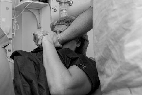 parto normal, fotografia de parto, birth photography, born, baby, mãe, fotografia de amor, família, nascimento'