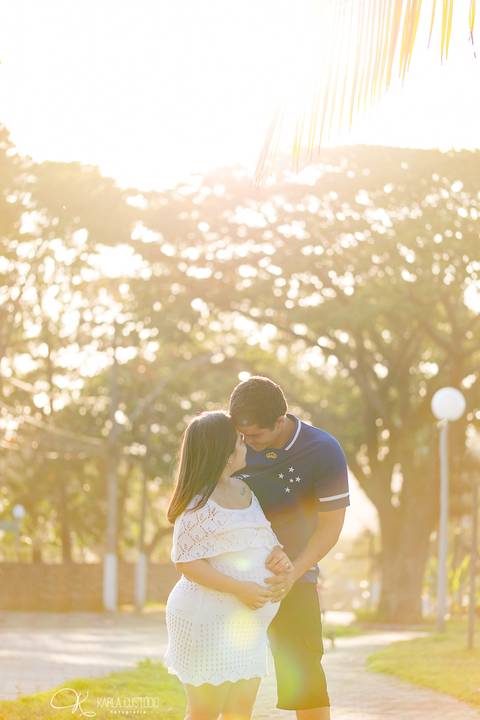 gestante, gestação grávida, mãe, campo, parque VITÓRIA-ES SOL VERÃO CASAL Mãe pai cruzeiro'